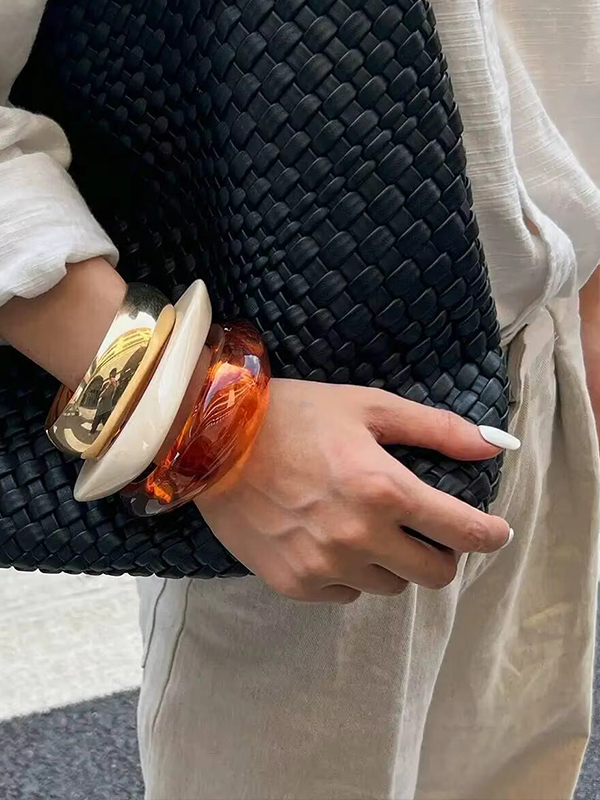 Różnorodne, geometryczne bransoletki dla kobiet . ACR_1_09